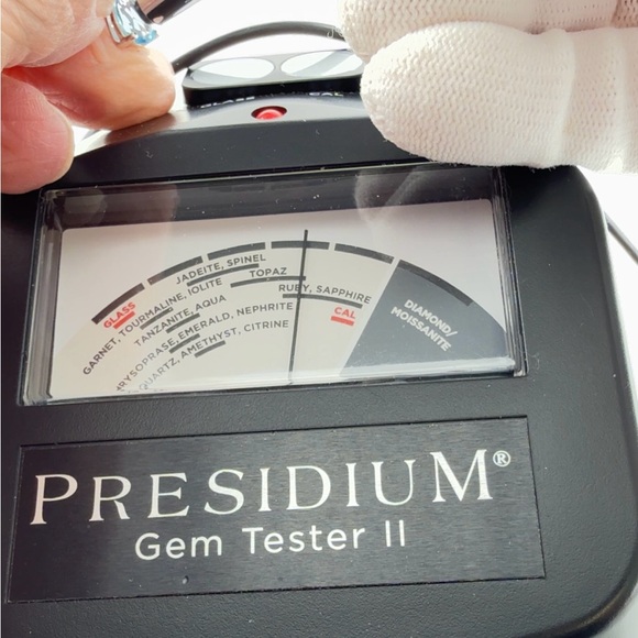 Blue Topaz & White Sapphire Tear Drop Necklace New - Picture 9 of 15